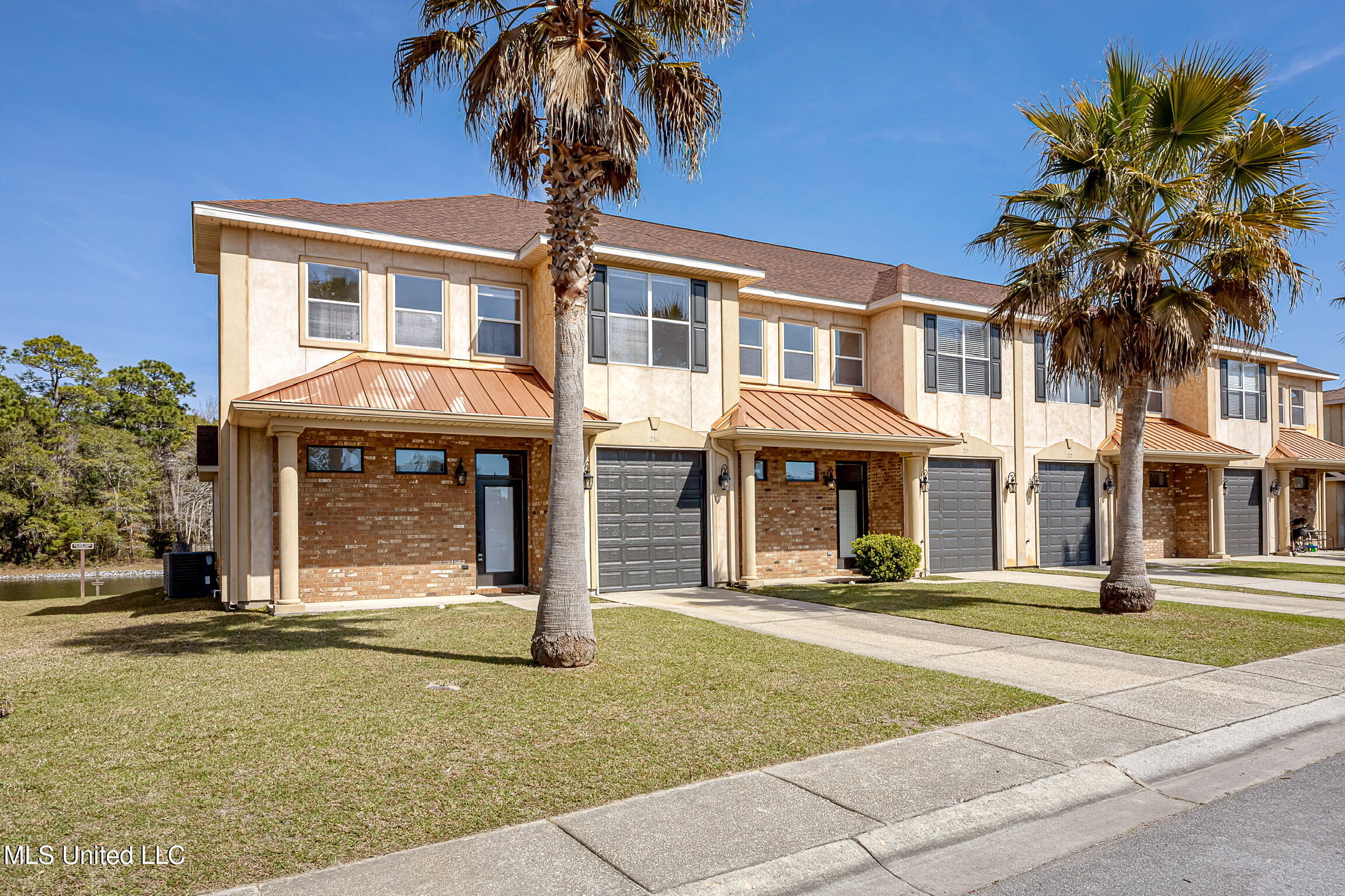 212 Capri Place, Unit 212 Ocean Springs, MS 39564 - Photo 2 of 44 Capri Place