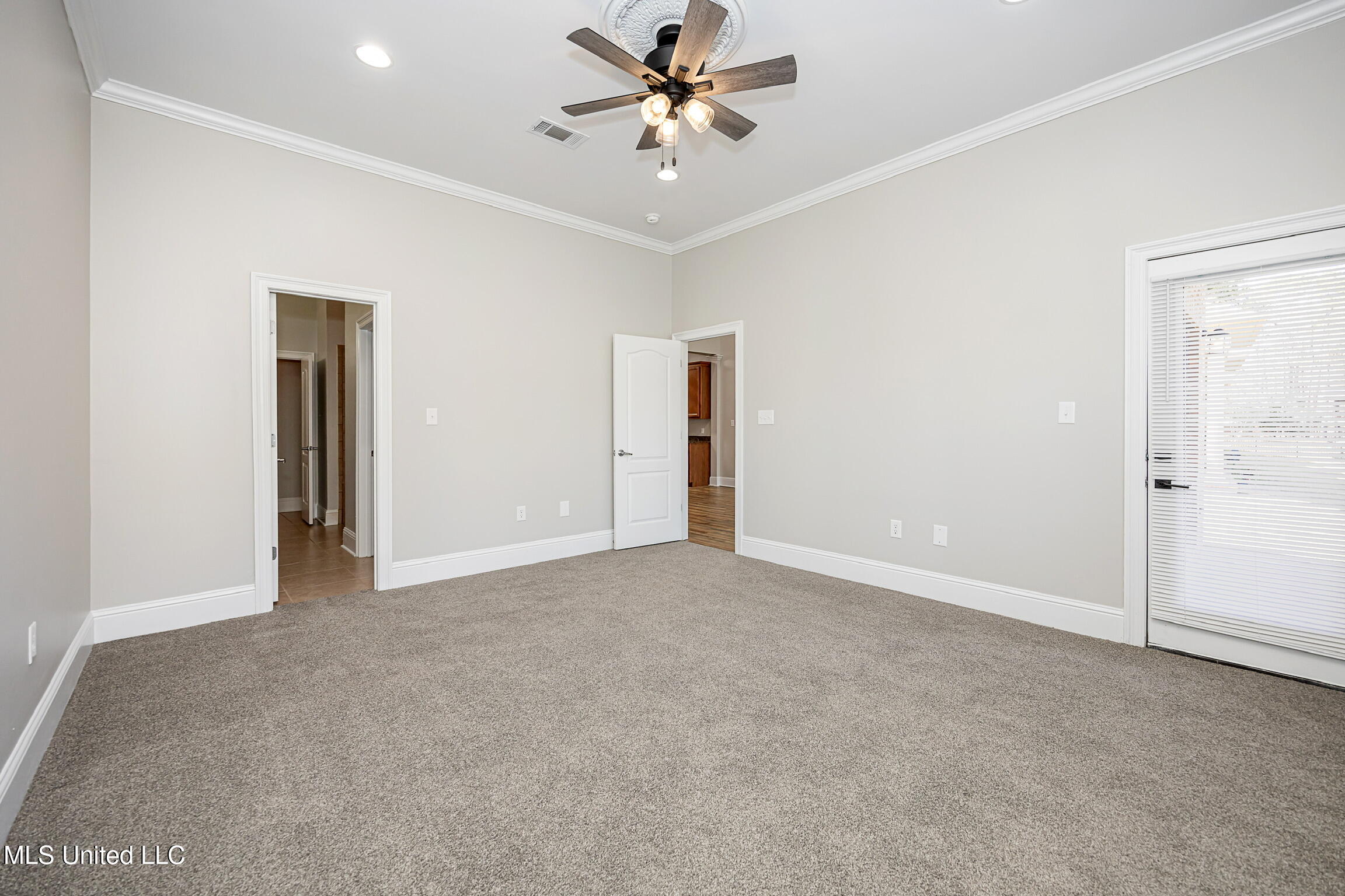 212 Capri Place, Unit 212 Ocean Springs, MS 39564 - Photo 22 of 44 Primary Br 2