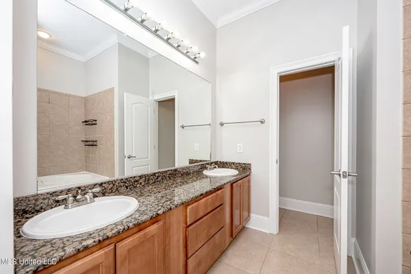 $690,000 | 212 Capri Place, Unit 212, Ocean Springs, MS 39564