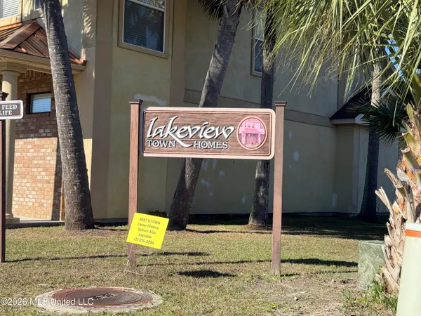 $690,000 | 212 Capri Place, Unit 212, Ocean Springs, MS 39564
