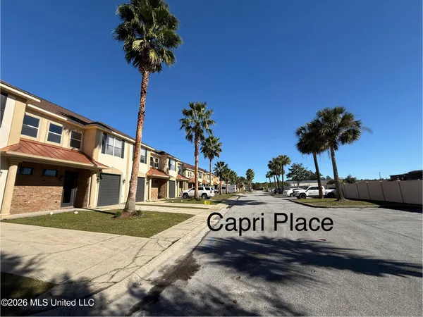 $690,000 | 212 Capri Place, Unit 212, Ocean Springs, MS 39564