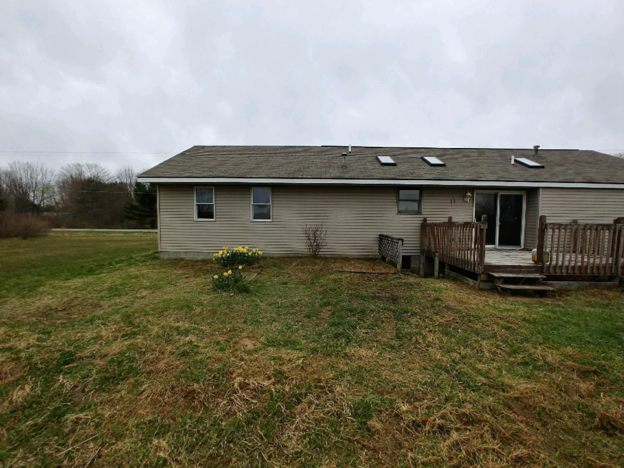1113 East Riley-Thompson Road Muskegon, MI 49445 - Photo 3 of 38 0427191841a_HDR