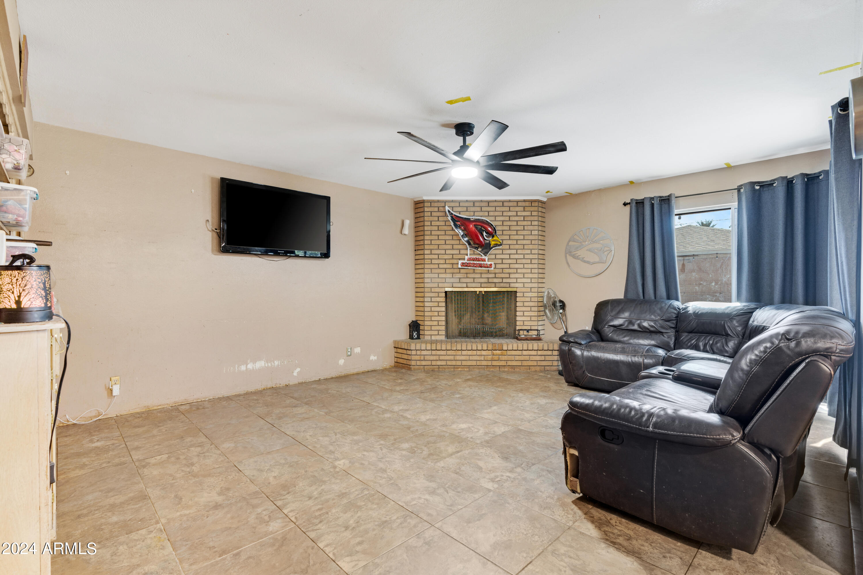 8026 South 13th Place Phoenix, AZ 85042 - Photo 16 of 48 DSC08014