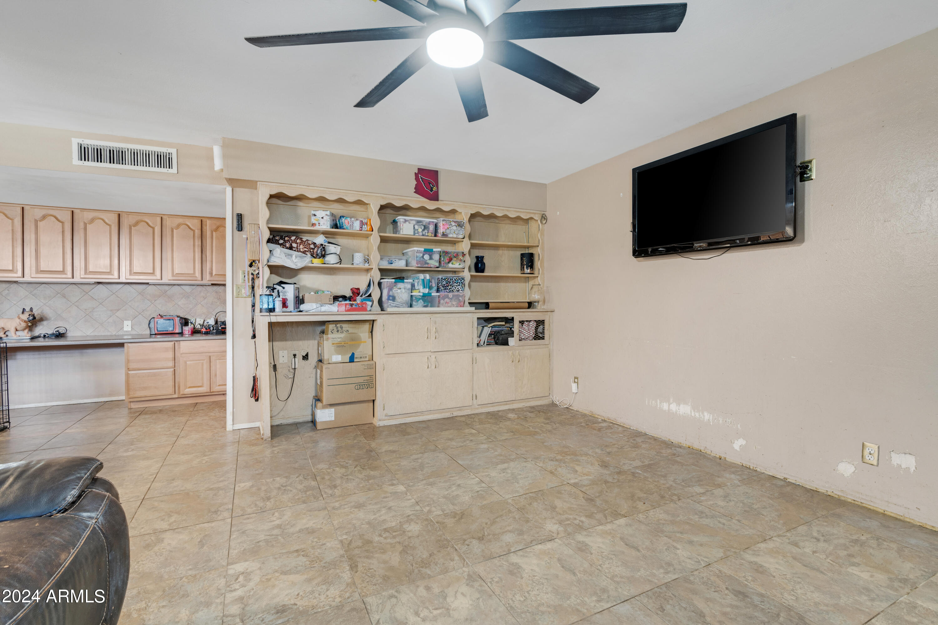 8026 South 13th Place Phoenix, AZ 85042 - Photo 17 of 48 DSC08021