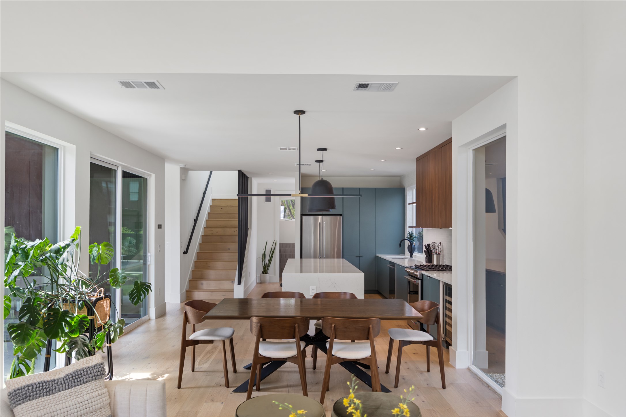 3201 Holton Street Austin, TX 78702 - Photo 10 of 39
