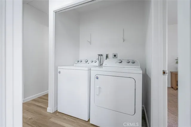 $765,000 | 9594 Pettswood Drive, Unit 4, Huntington Beach, CA 92646