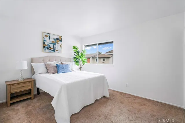 $765,000 | 9594 Pettswood Drive, Unit 4, Huntington Beach, CA 92646