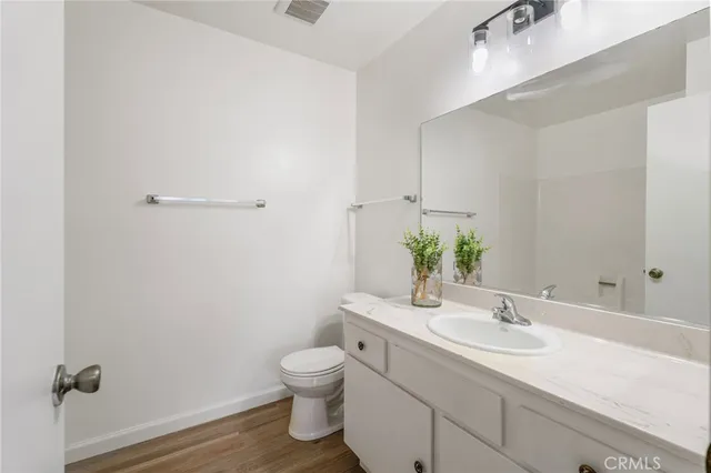 $765,000 | 9594 Pettswood Drive, Unit 4, Huntington Beach, CA 92646