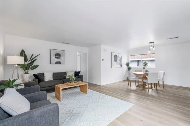 $765,000 | 9594 Pettswood Drive, Unit 4, Huntington Beach, CA 92646