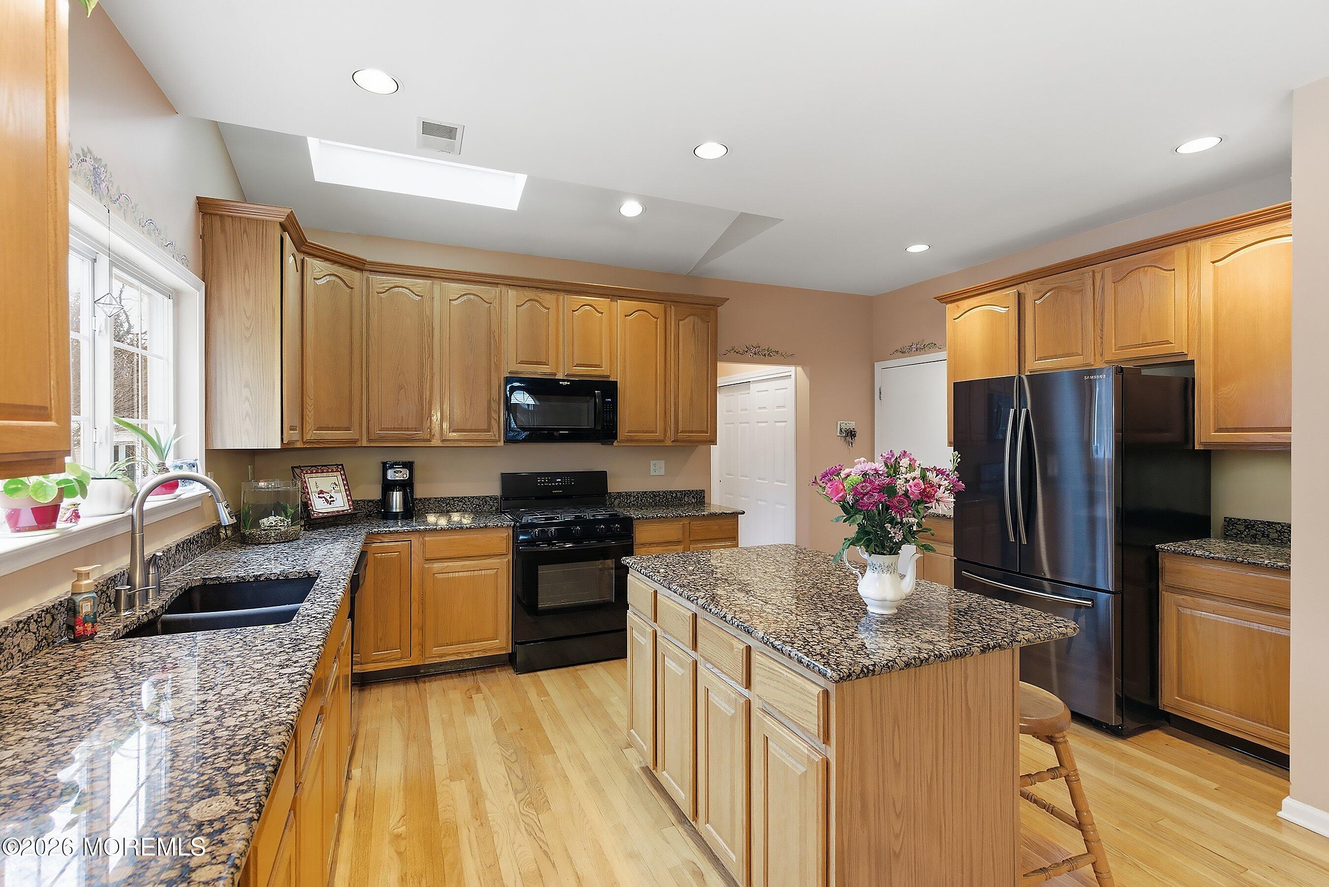 433 Meadowood Road Jackson, NJ 08527 - Photo 12 of 48 17-Kitchen 1C