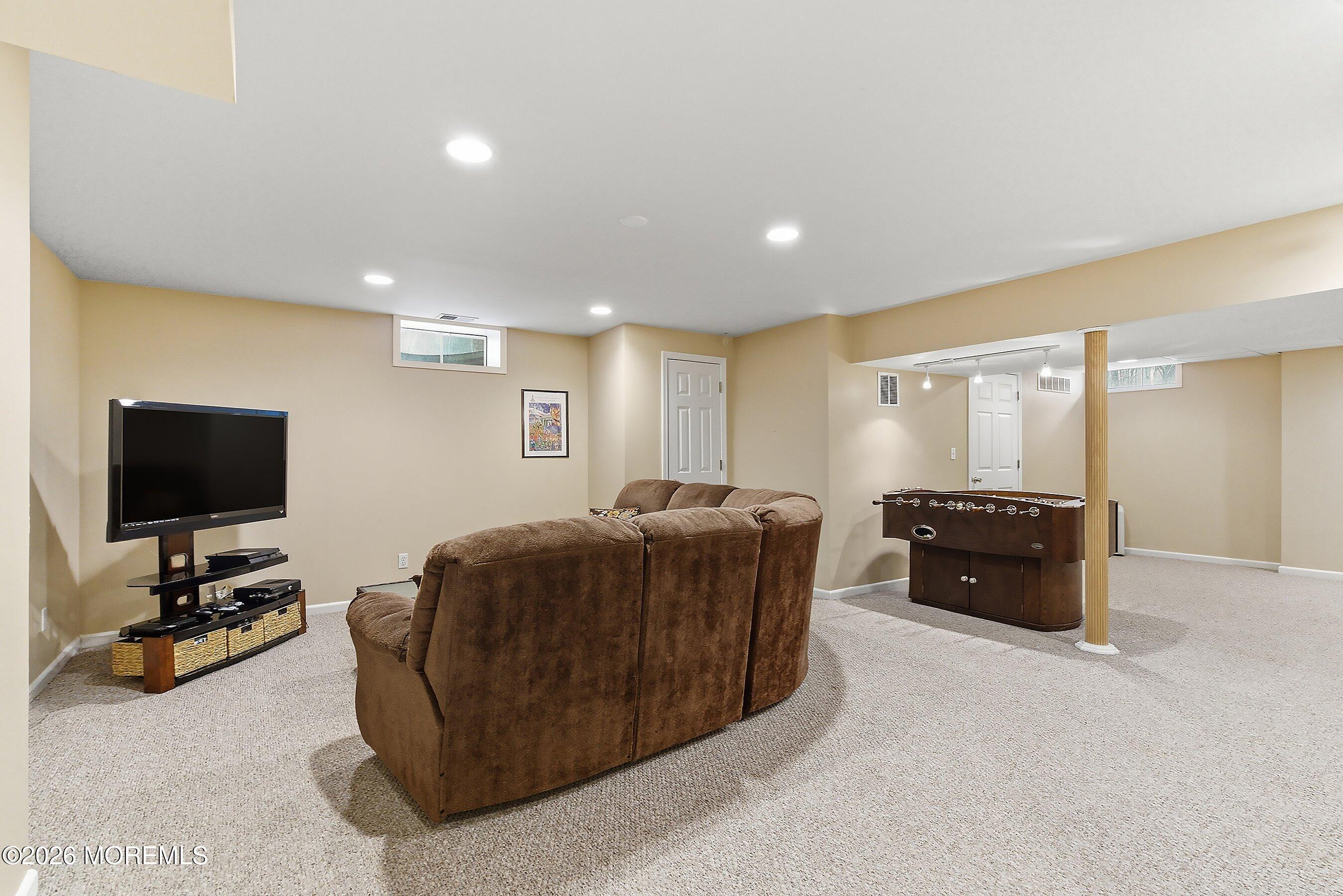 433 Meadowood Road Jackson, NJ 08527 - Photo 30 of 48 35-Rec Space 1A