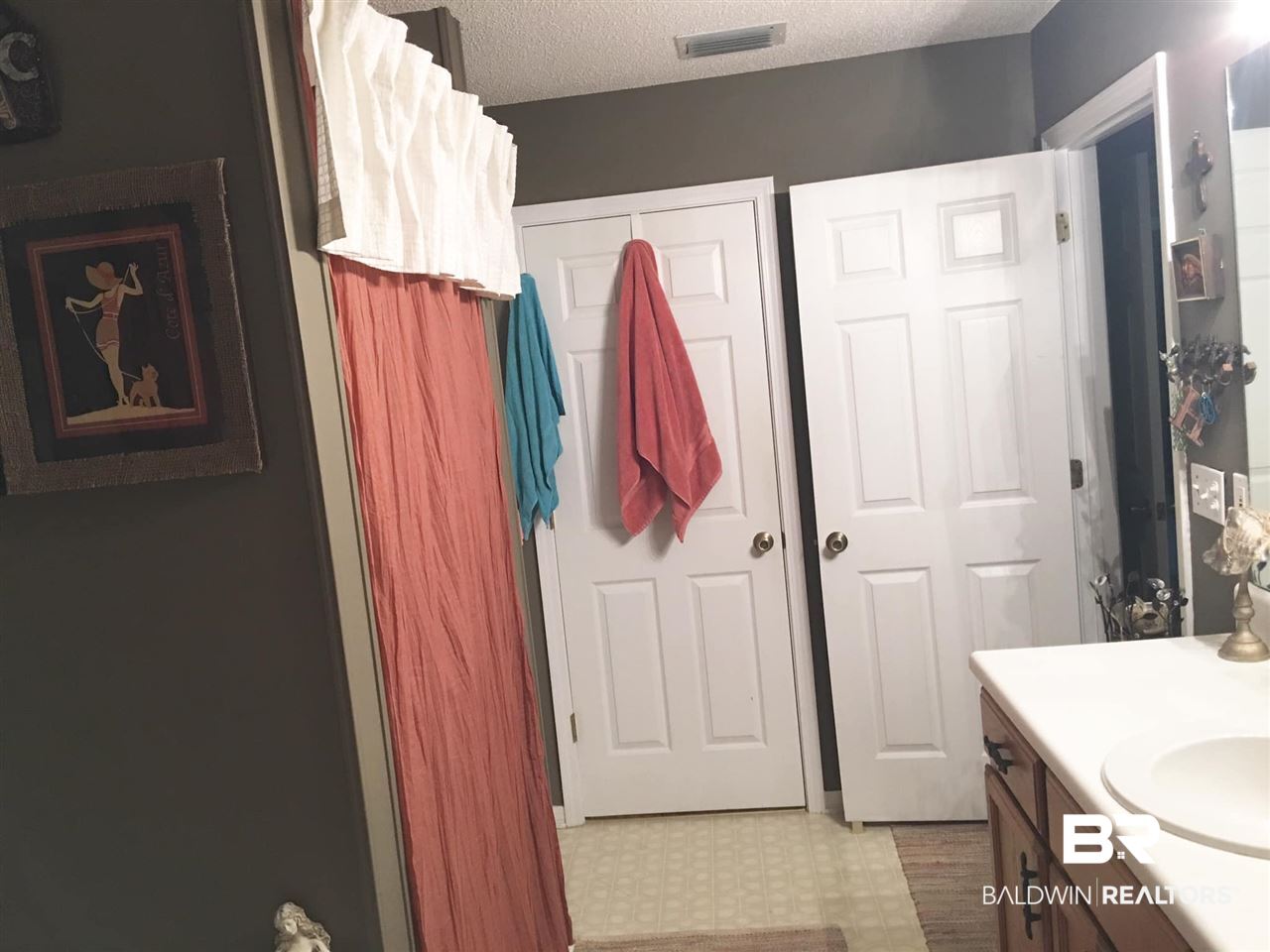 9195 Clarke Ridge Road Foley, AL 36535 - Photo 27 of 35 Master Bathroom