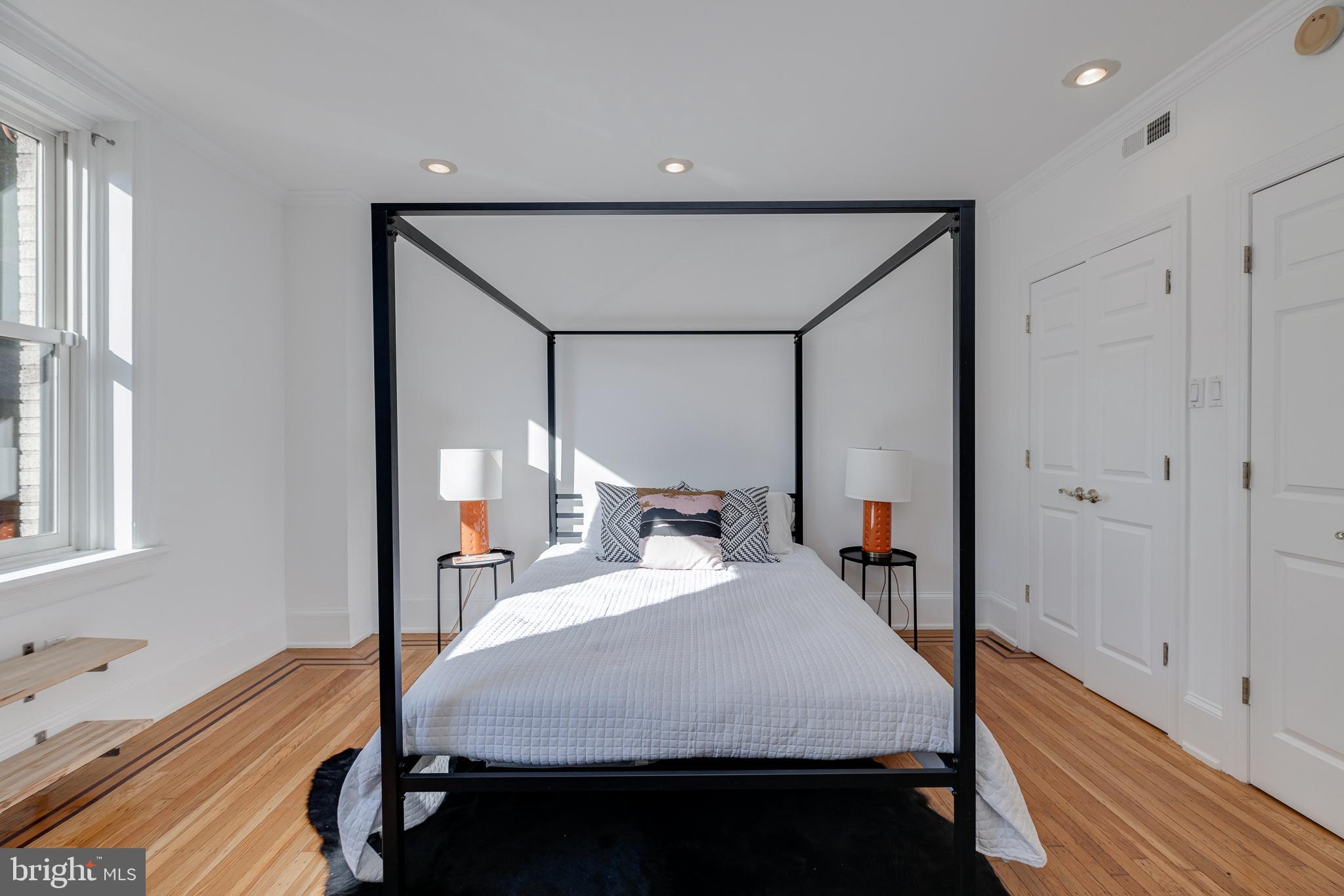 250 South 17th Street, Unit 100 Philadelphia, PA 19103 - Photo 15 of 37