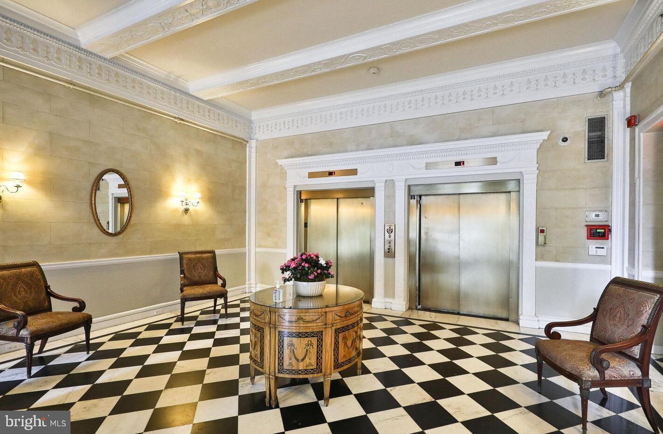 250 South 17th Street, Unit 100 Philadelphia, PA 19103 - Photo 25 of 37