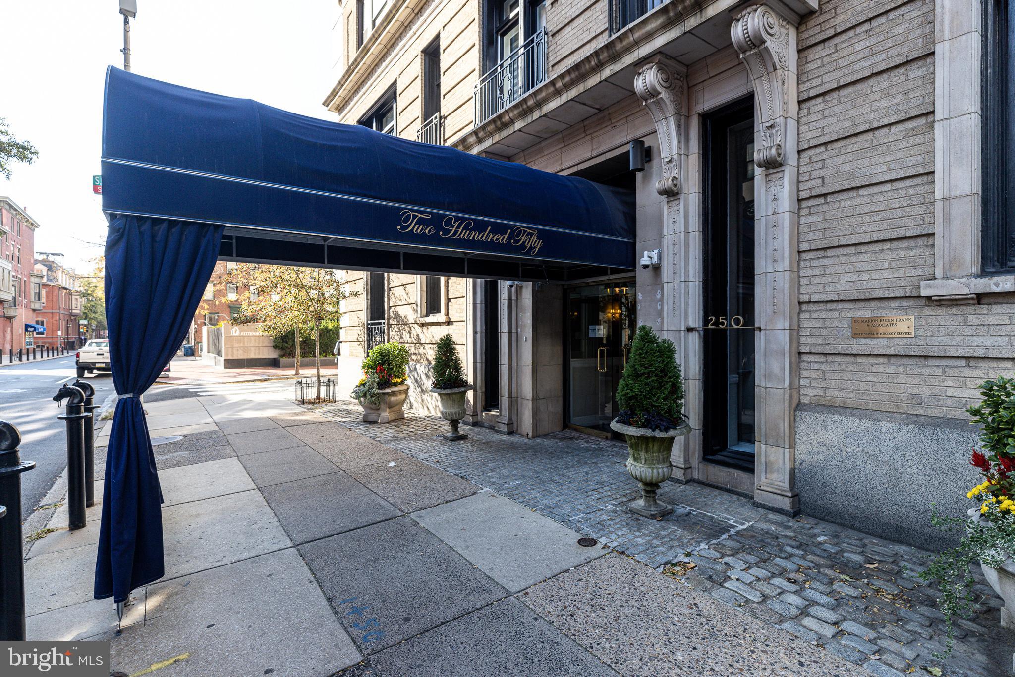 250 South 17th Street, Unit 100 Philadelphia, PA 19103 - Photo 26 of 37