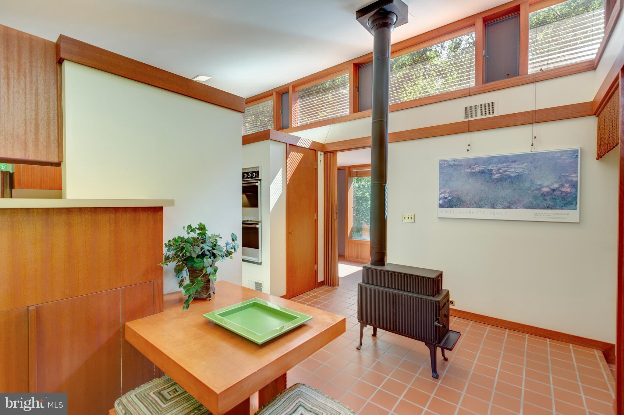 103 Jefferson Run Road Great Falls, VA 22066 - Photo 15 of 23 Interior (General)