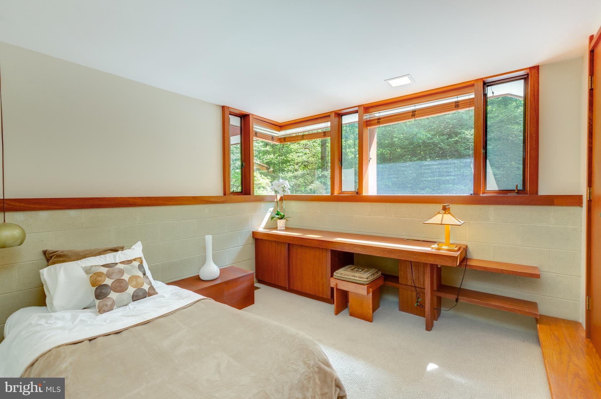 103 Jefferson Run Road Great Falls, VA 22066 - Photo 17 of 23 Bedroom