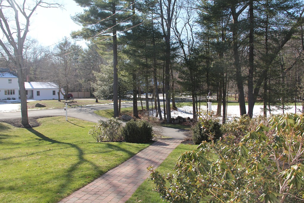 42 Wanders Drive Hingham, MA 02043 - Photo 2 of 30