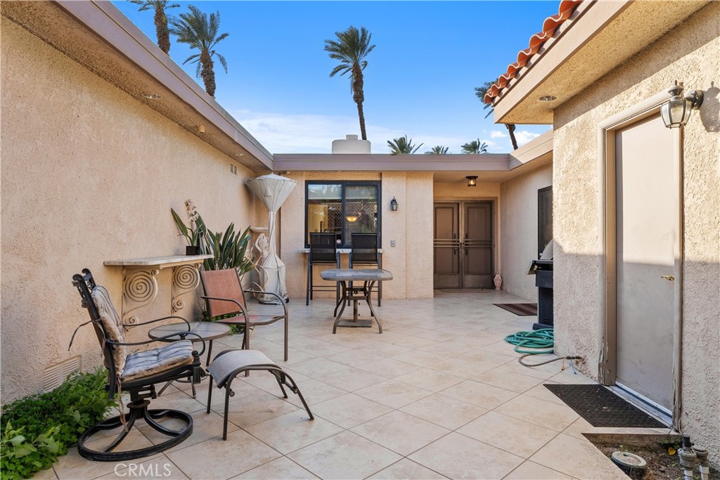 68 La Ronda Drive Rancho Mirage, CA 92270 - Photo 23 of 33