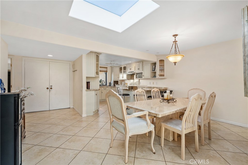 68 La Ronda Drive Rancho Mirage, CA 92270 - Photo 6 of 33