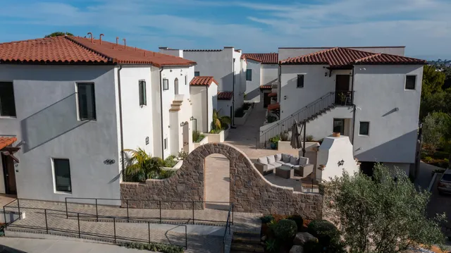 $3,400 | 920 Lowena Drive, Unit 16, Santa Barbara, CA 93103