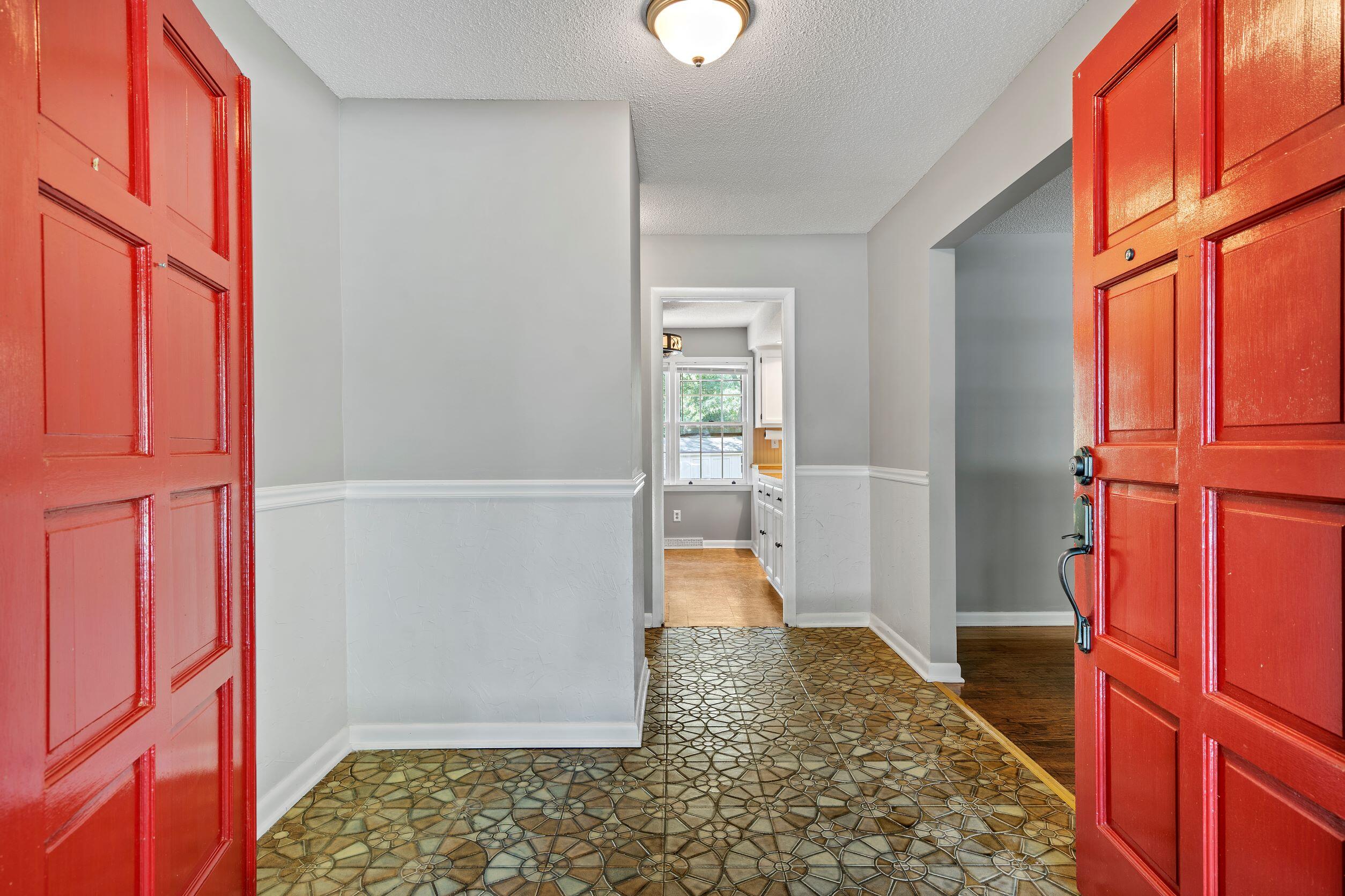 108 Arbor Road Summerville, SC 29485 - Photo 2 of 20 108aa1