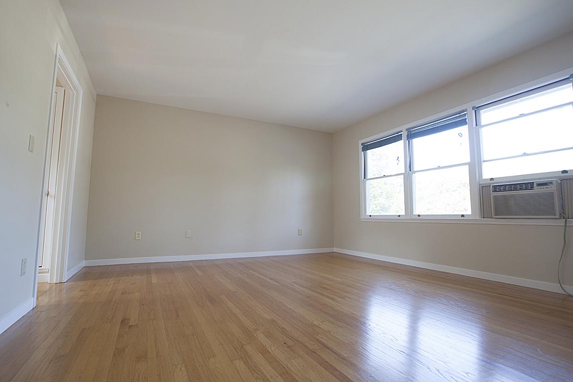 Marcussen Drive Menlo Park, CA 94025 - Photo 6 of 13