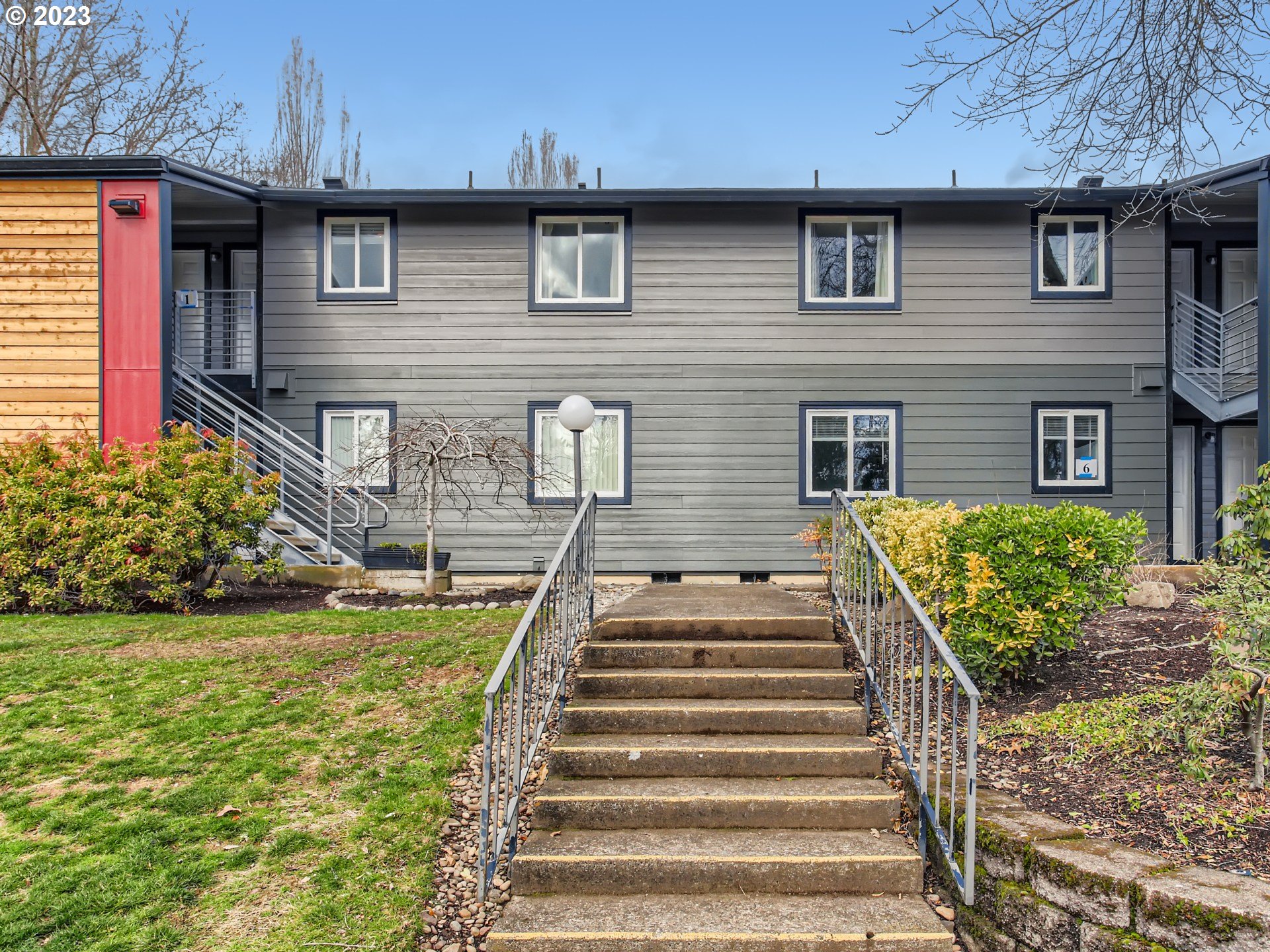 12600 Northwest Barnes Road, Unit 8 Portland, OR 97229 - Photo 2 of 21 Exterior