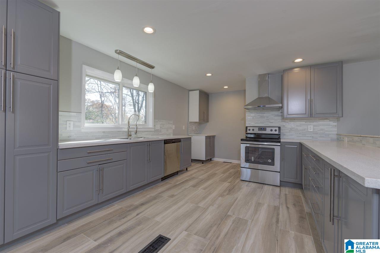 313 Cliff Road Gardendale, AL 35071 - Photo 10 of 49