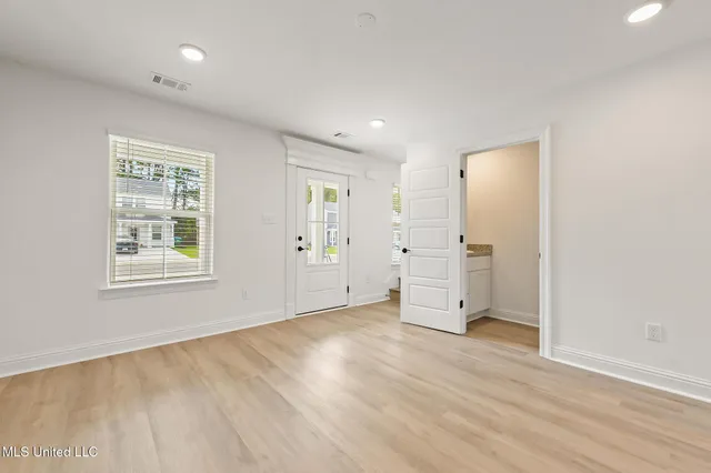 $1,500 | 14970 Rowan Oak Street, Gulfport, MS 39503