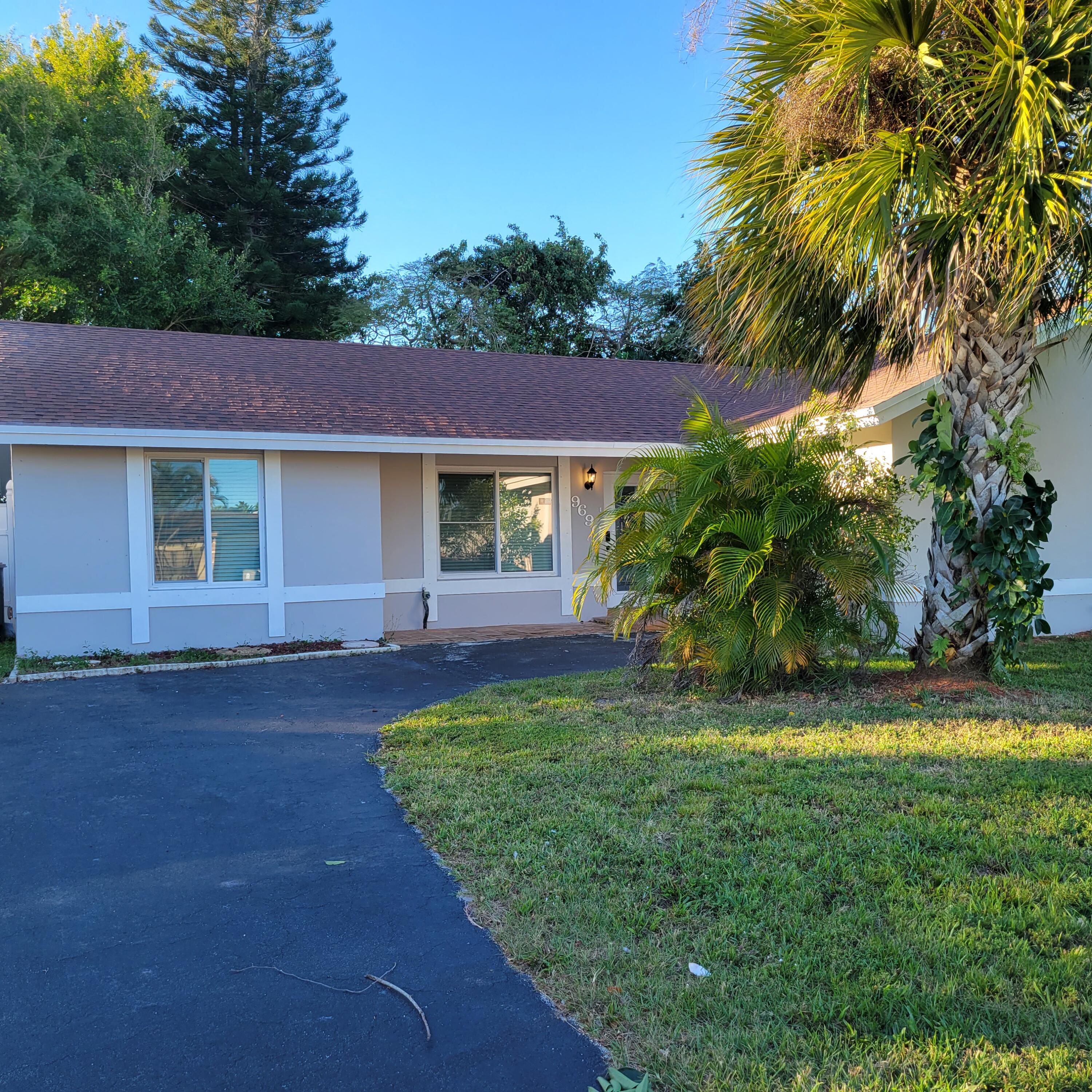 9690 Colorado Court Boca Raton, FL 33434 - Photo 1 of 25 20230114_082222