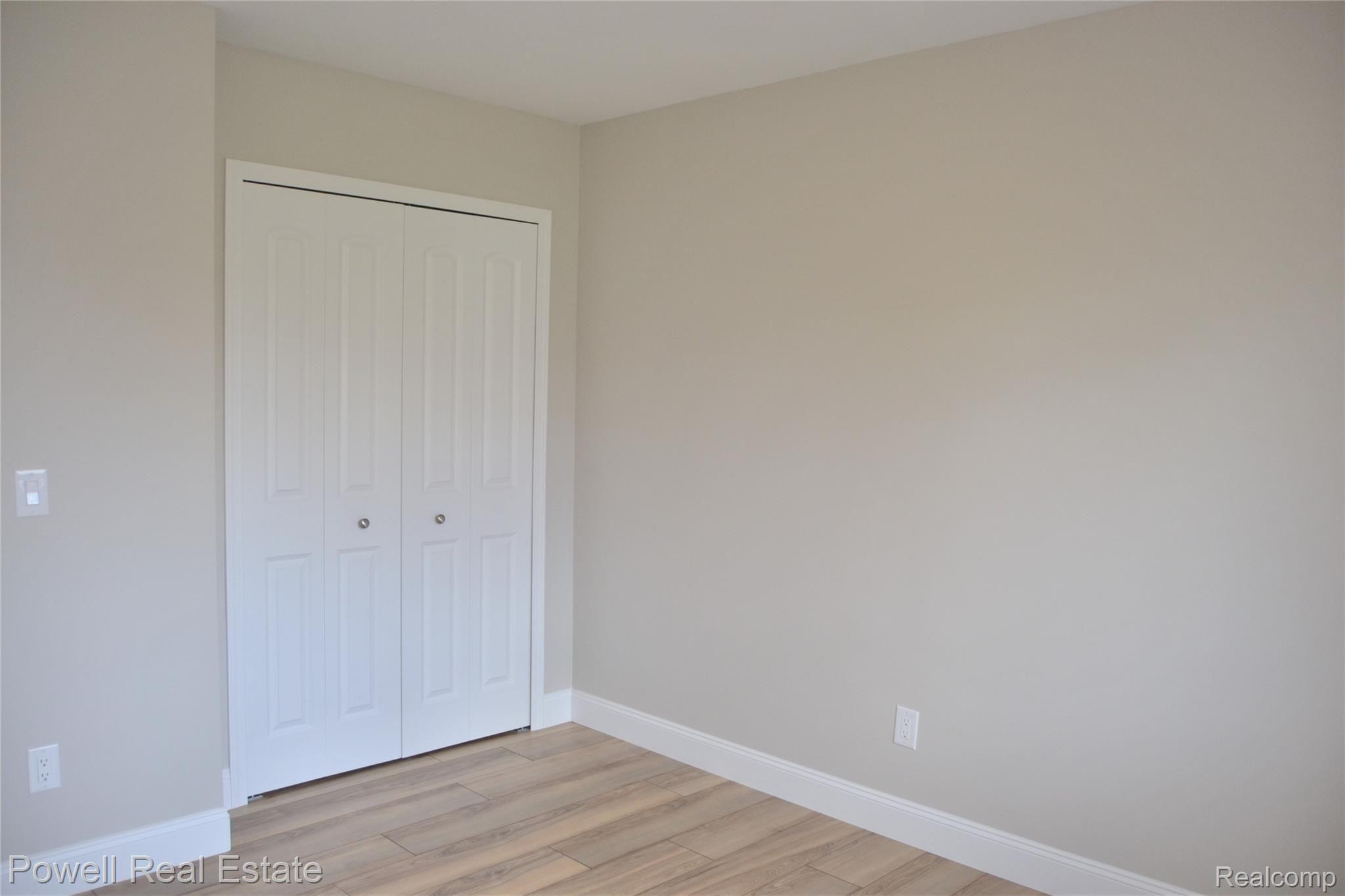 2887 Corinthia Drive Rochester, MI 48309 - Photo 11 of 27 CSC_1906.JPG