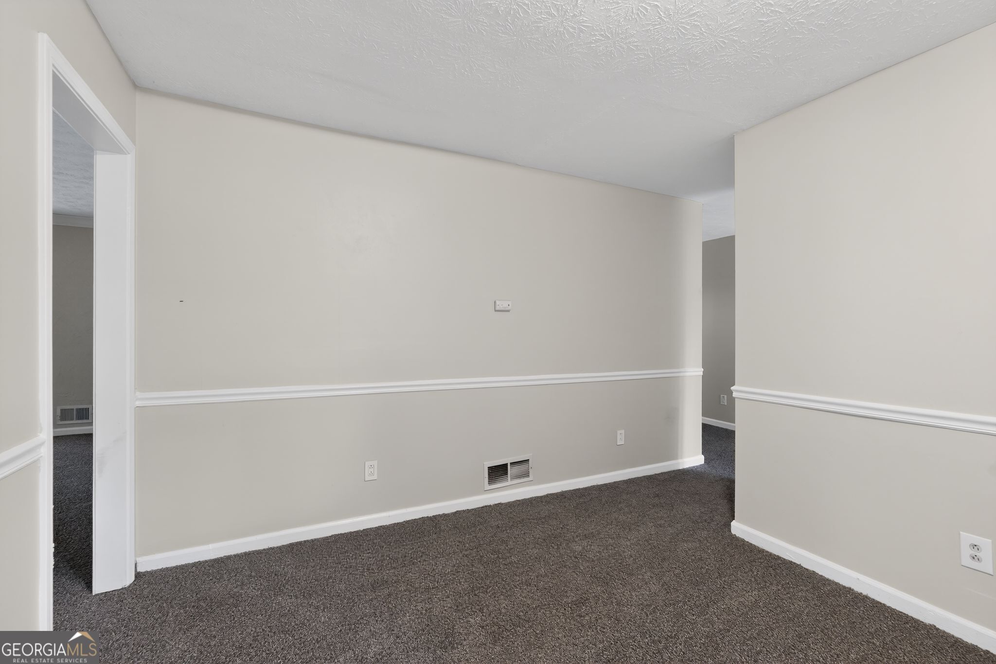 3285 Old Salem Road Southeast Conyers, GA 30013 - Photo 8 of 33 a view of an empty room