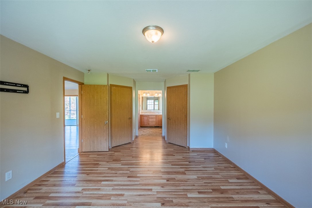 3367 Loomis Ridge Road Parkersburg, WV 26104 - Photo 27 of 43 Bedroom