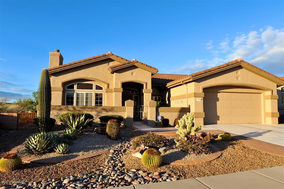 1051 East Royal Oak Road Tucson, AZ 85755 - Photo 2 of 32