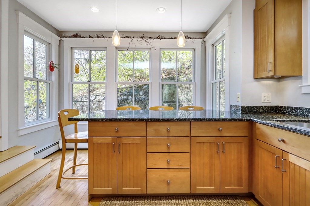 37 Nowell Road Melrose, MA 02176 - Photo 11 of 40 Gallery Image 11