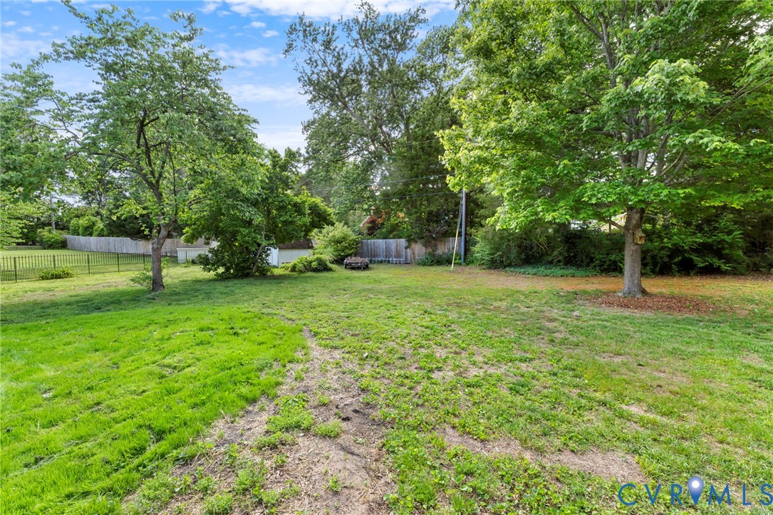 10706 Lunswood Road Chester, VA 23831 - Photo 30 of 33