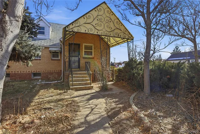 $425,000 | 501 North 6th Avenue, Brighton, CO 80601