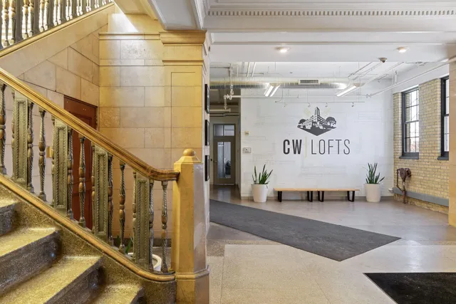 $2,850 | 730 Northeast Stinson Boulevard, Unit 414, Minneapolis, MN 55413