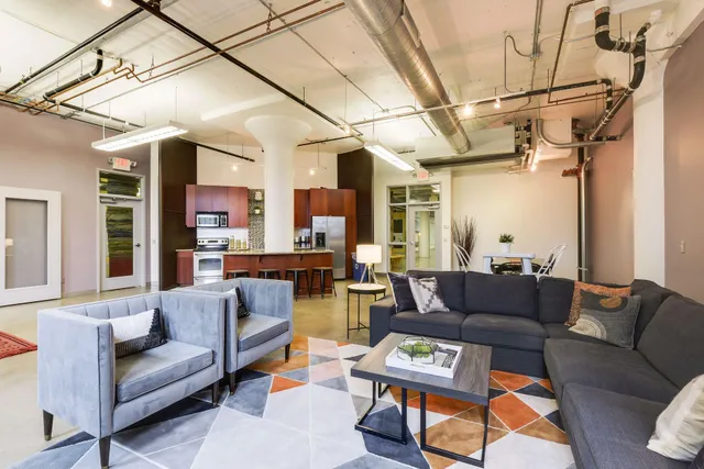 $2,850 | 730 Northeast Stinson Boulevard, Unit 414, Minneapolis, MN 55413