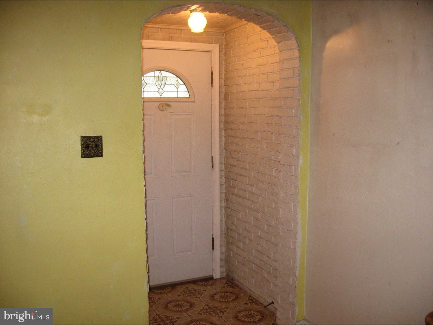 450 Jacksonville Road Hatboro, PA 19040 - Photo 3 of 22 Foyer