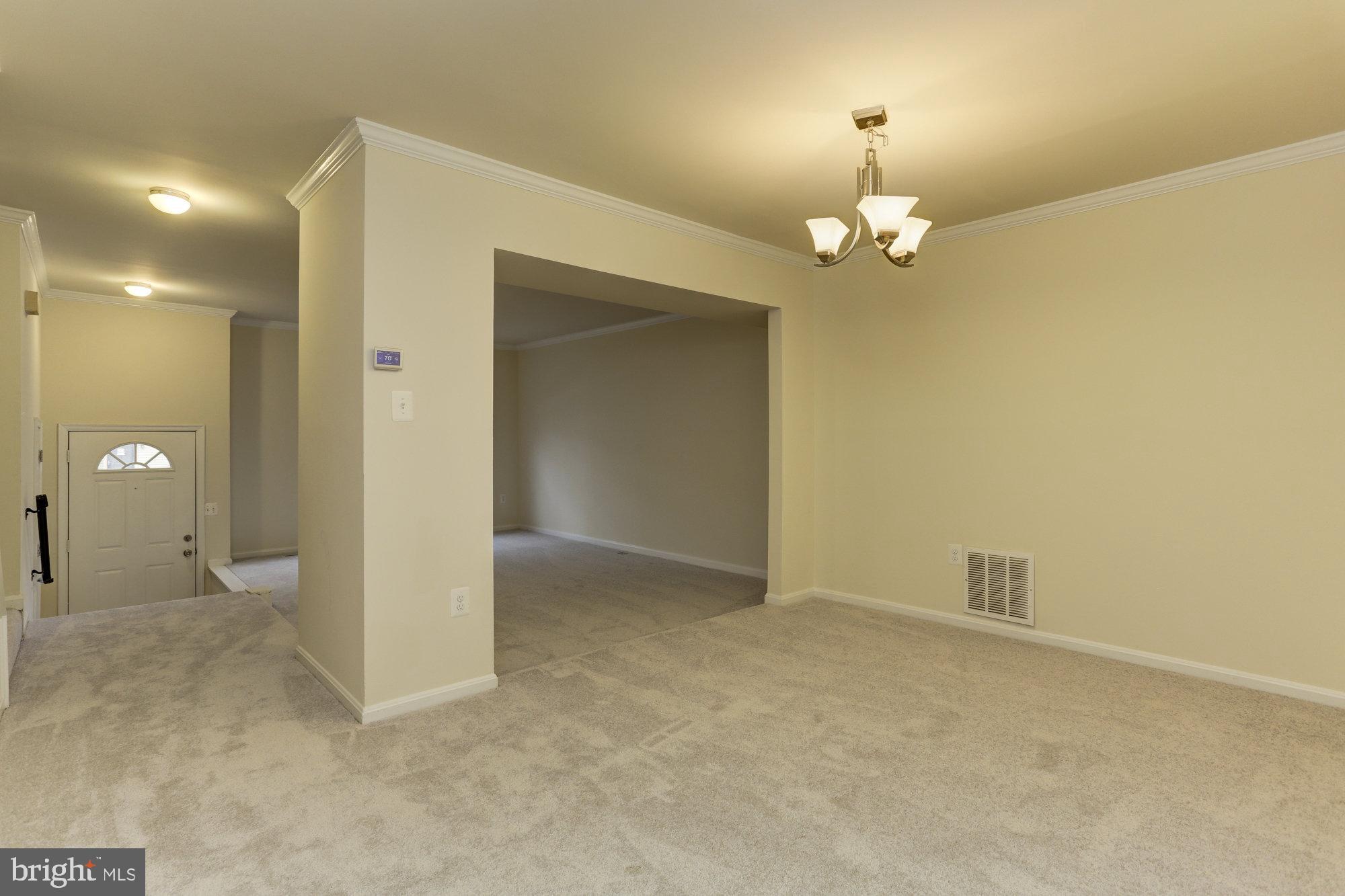 34 Kinsman View Circle Silver Spring, MD 20901 - Photo 8 of 32 Gallery Image 8