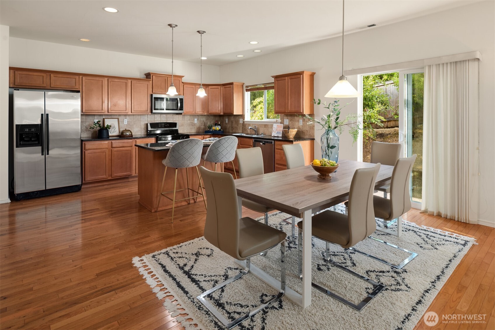 4135 240 Place Southeast Bothell, WA 98021 - Photo 11 of 36