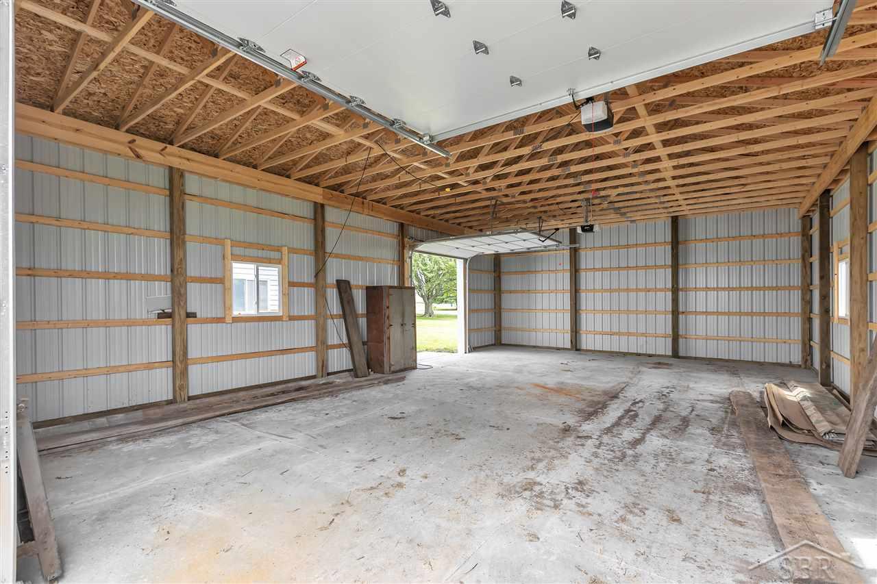 510 Delta Road Freeland, MI 48623 - Photo 20 of 23 50012645-19.JPG