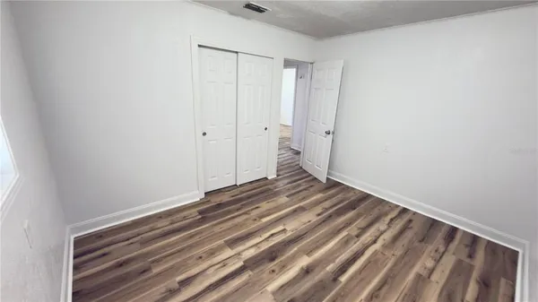 $1,800 | 5625 5th Street, Zephyrhills, FL 33542