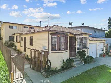 $1,050,000 | 1108 West 117th Street, Los Angeles, CA 90044