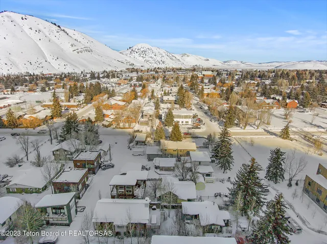$2,150,000 | 645 South Glenwood Street, Jackson, WY 83001
