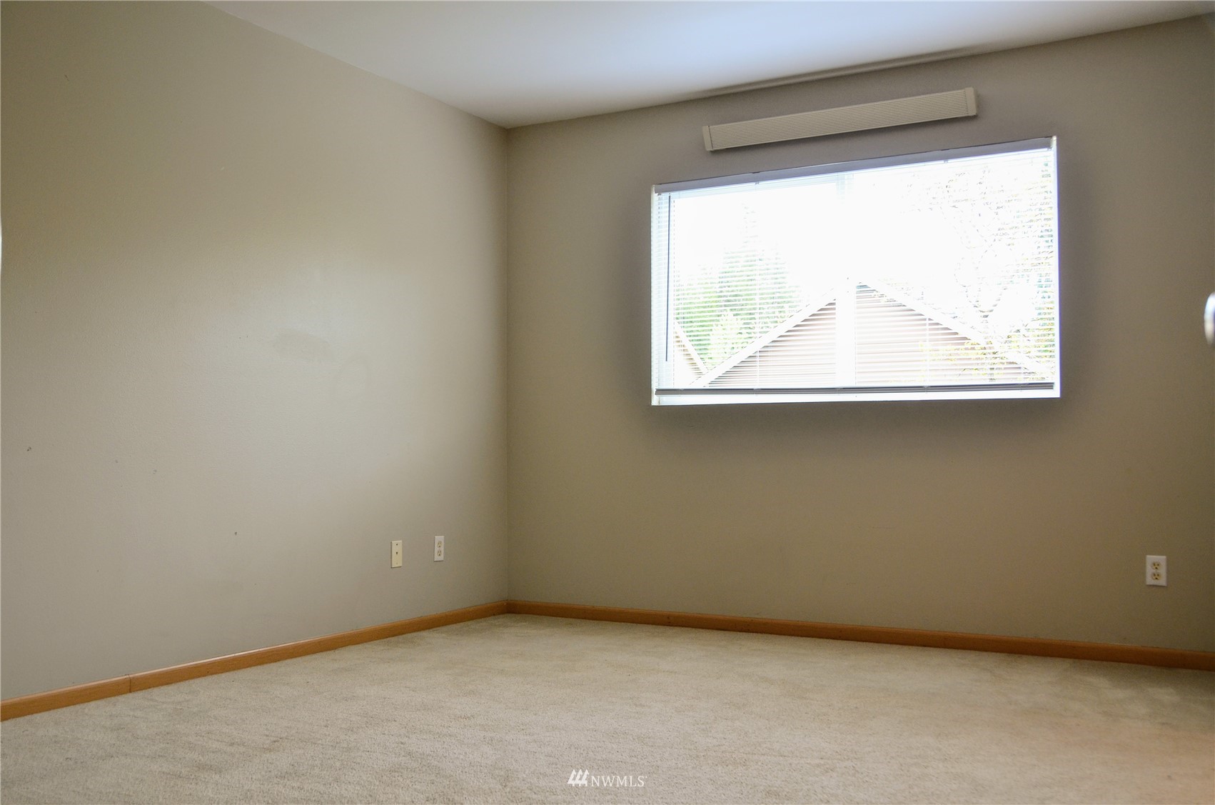 4422 Roxanna Loop Southeast Lacey, WA 98503 - Photo 13 of 18 Gallery Image 13