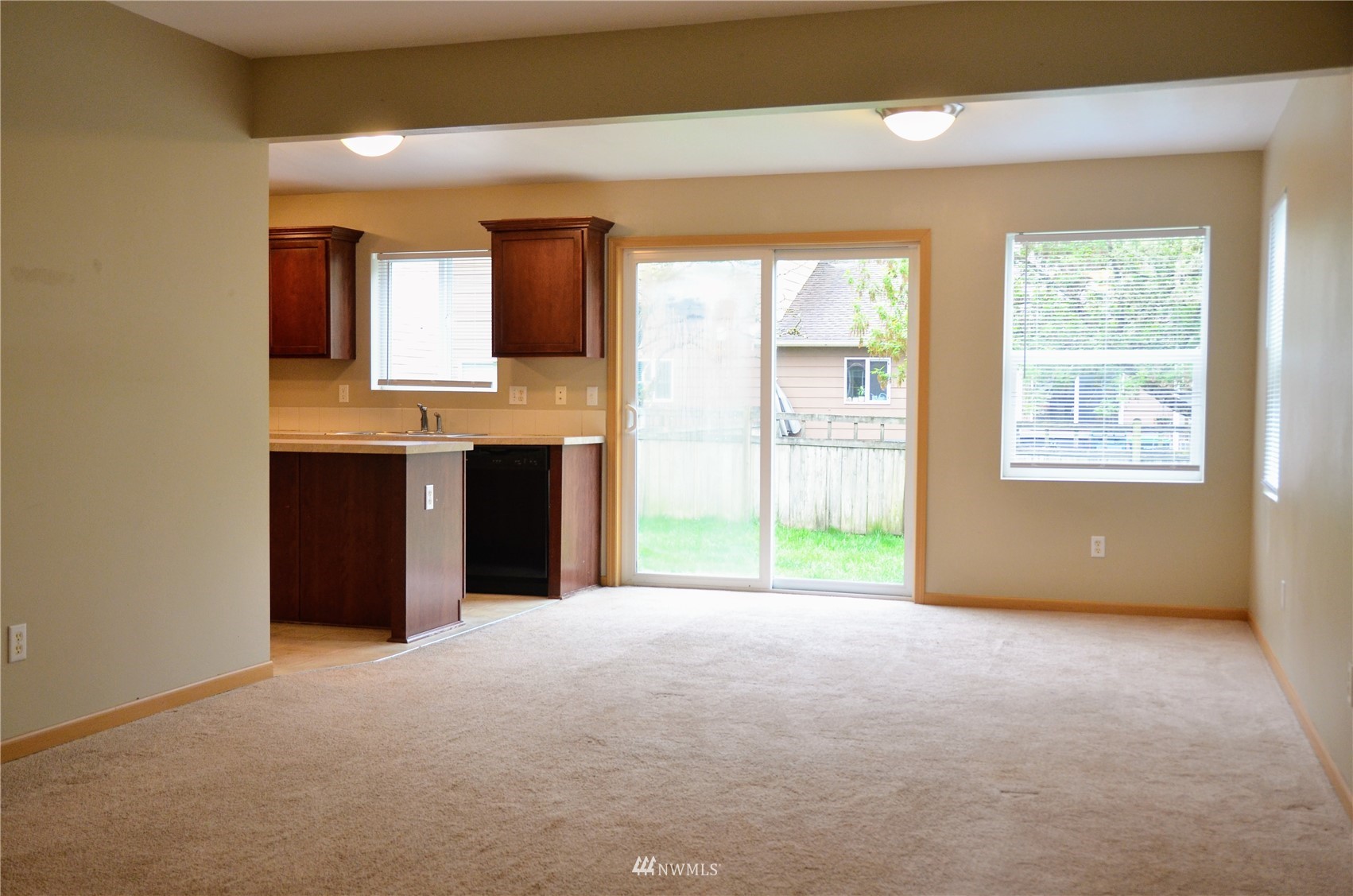 4422 Roxanna Loop Southeast Lacey, WA 98503 - Photo 7 of 18 Gallery Image 7