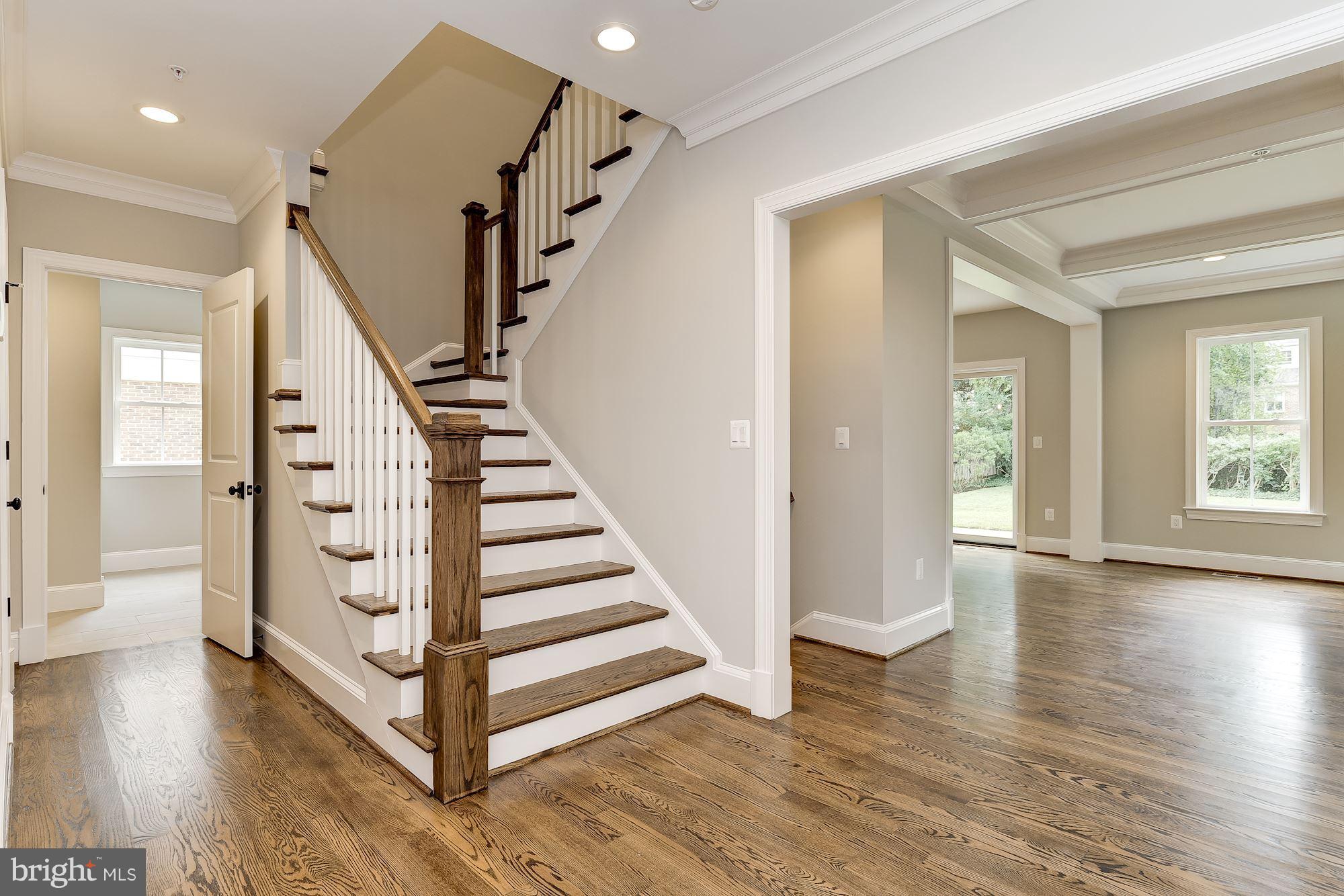 5914 Rolston Road Bethesda, MD 20817 - Photo 15 of 27 Interior (General)